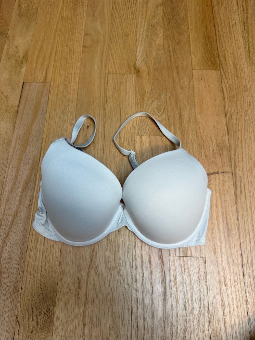 PINK Victoria's Secret White Lightly Padded T-Shirt Bra